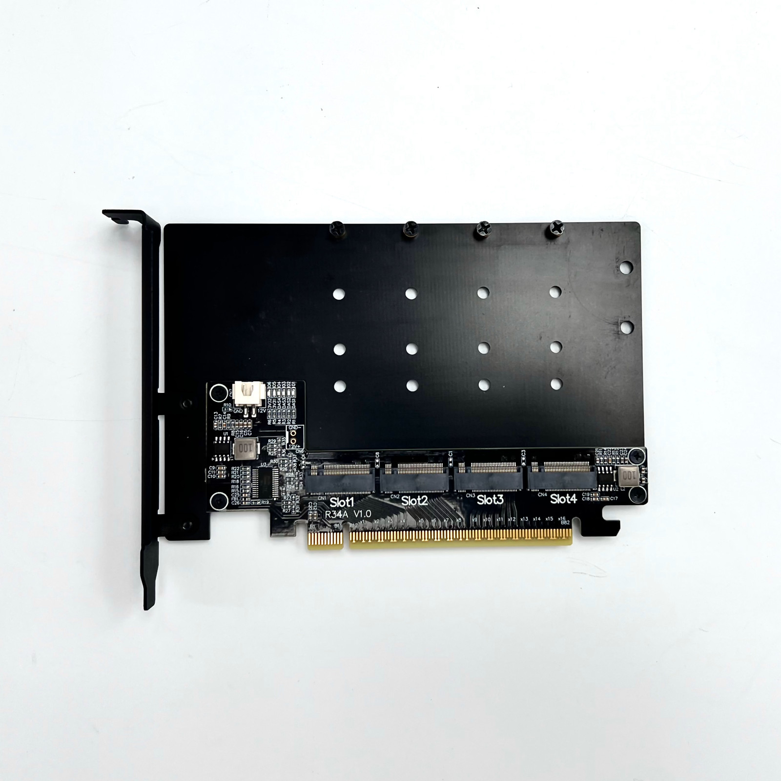 PCIe 5.0 x16 to Quad M.2 NVMe  - Quad M.2 Nvme Pcie Bifurcation Card recension och pris